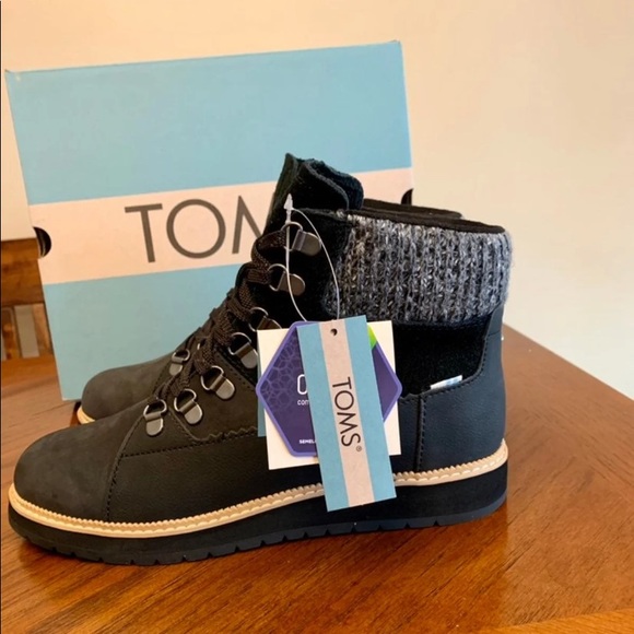 TOMS Mesa Boots - Picture 6 of 8